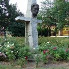 pomník J. Seiferta v Lobečku