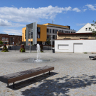 Fontána na Palackého náměstí a radnice