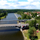 Most a lávka z výšky 