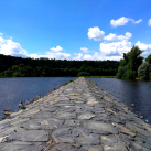 Procházka po hrázi