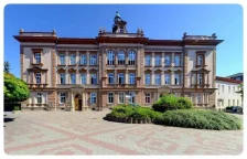 Volné pracovní místo na ZŠ Komenského