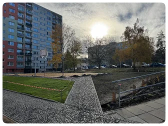 Rekonstrukce veřejných ploch na sídlišti Hůrka dokončena
